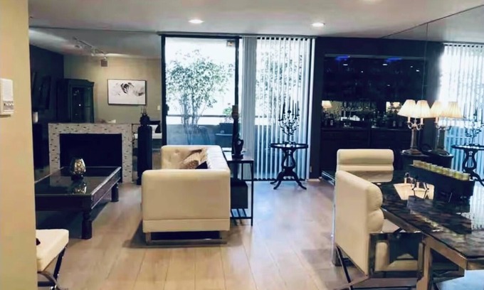 West Los Angeles Condo | Best Location - condo with hot tub, WiFi, AC in fantastic West Los Angeles
