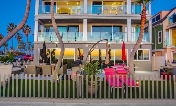 South Mission Beach Apartment | Best location on all of Mission Beach!