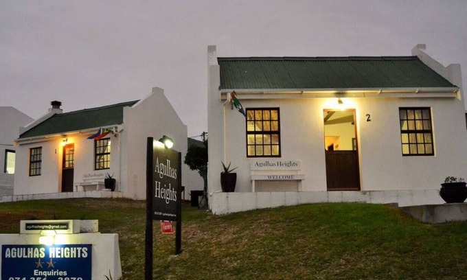 L'Agulhas Cottage | Best ocean views!