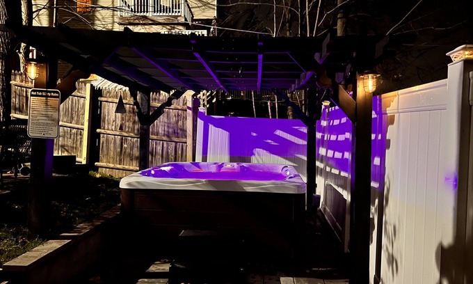 Newton Corner House | Best of Boston Spacious Modern 3BR Outdoor Sauna Jacuzzi Grill Theater near BC Ⓣ