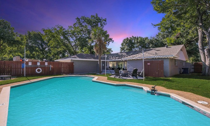 DeSoto House | Best of Desoto, 5BR, 2BA with Pool, Hot Tub, Patio