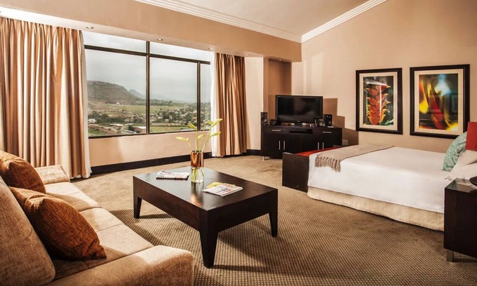 Maseru Hotel | Best Place to Stay in Lesotho! Onsite Pool & Spa! Close to Kingdom of the Sky