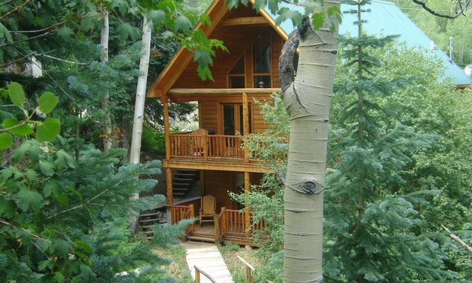 Garfield Cabin | Best Riverfront Setting in Monarch