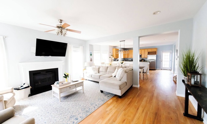 Ridge St. House | Best Sleeping & Gathering Home by Downtown and UVA