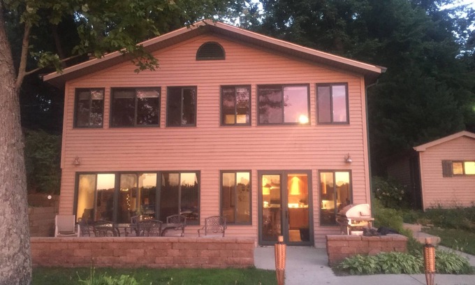 Three Rivers Cottage | Best sunset on the lake!