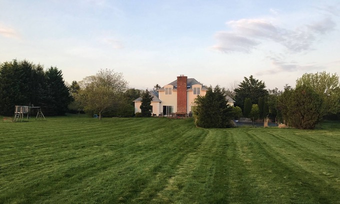 Water Mill House | Best sunsets in the Hamptons. This home has it all. Best location in Water Mill.