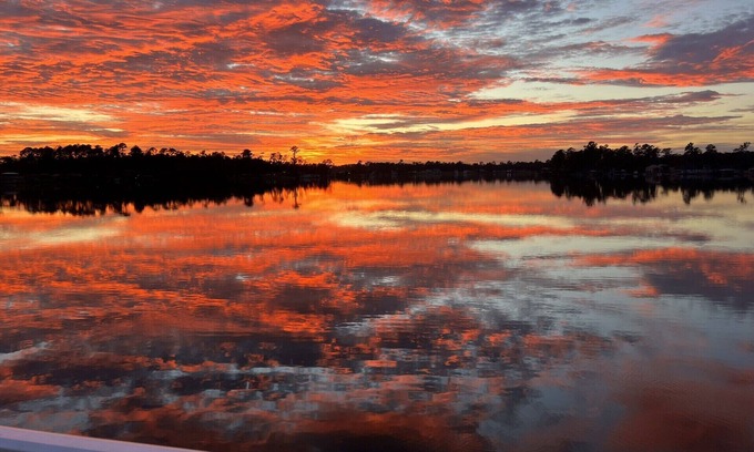 Lake Park House | Best SUNSETS on the Lake! Come and enjoy our Happy Place!