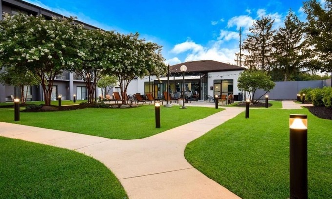 Eastwick House | Best Value, Quality Stay! Short Drive to Museum of Art, Pets are Welcome