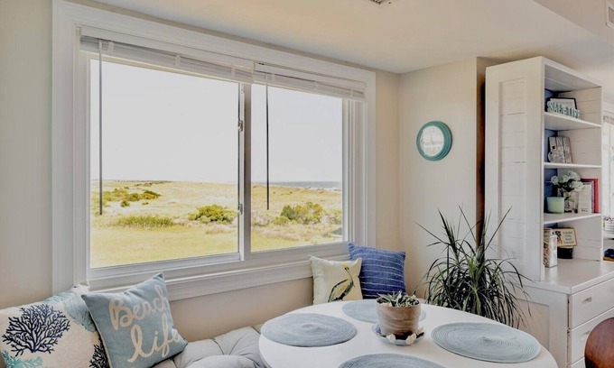North Carolina Coast Condo | Best view at Carolina Beach ~ Pet Friendly ~ 1bd 1ba ~ Steps from the beach!