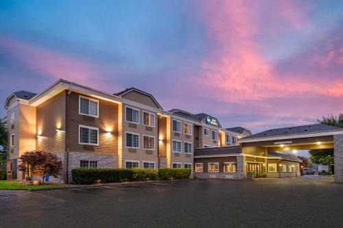 Astoria Hotel | Best Western Columbia River Waterfront Hotel Astoria