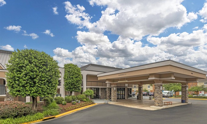 Sterling Hotel | Best Western Dulles Airport Inn