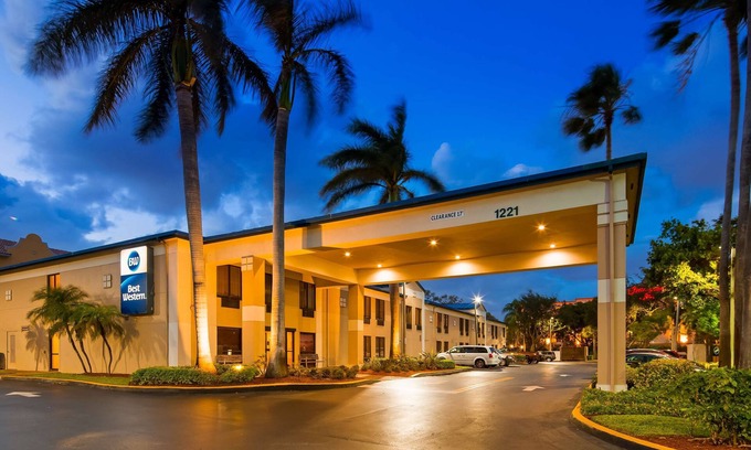 River Oaks Hotel | Best Western Fort Lauderdale Airport/Cruise Port