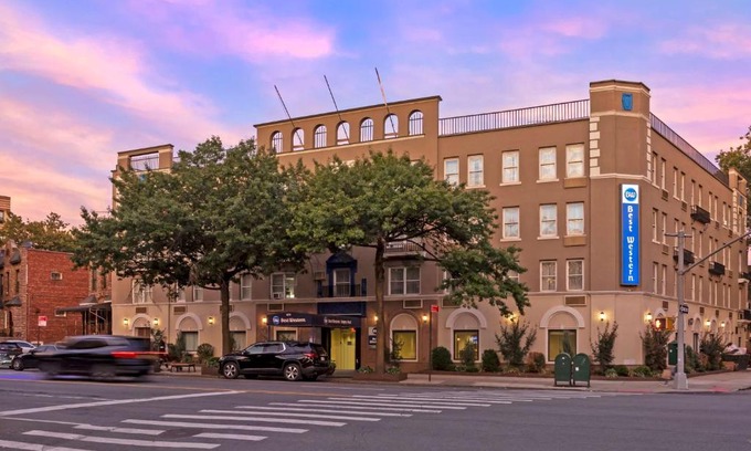 Bay Ridge Hotel | Best Western Gregory Hotel