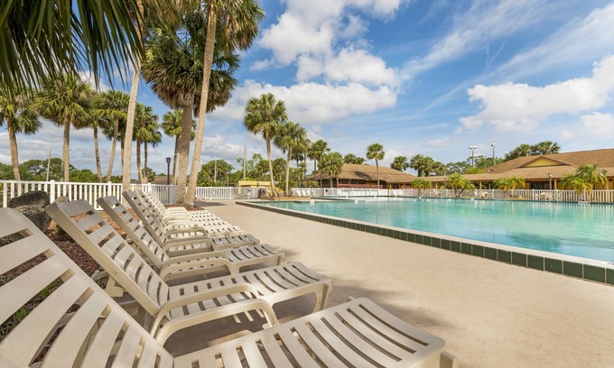 Daytona Beach Hotel | Best Western International Speedway Hotel