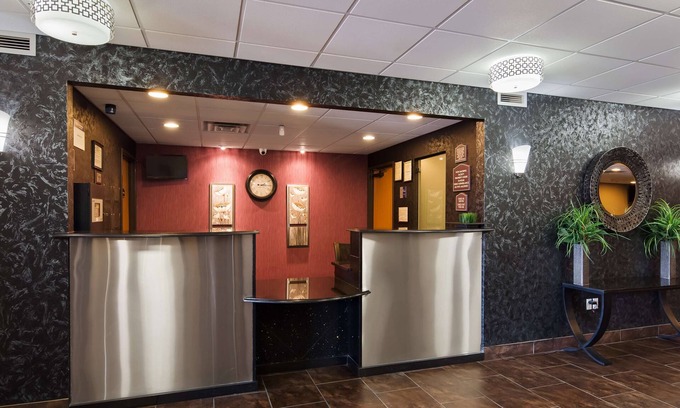 Plover Hotel | Best Western Plover-Stevens Point Hotel & Conference Center