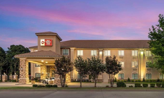 Crown Colony Hotel | Best Western Plus Crown Colony Inn & Suites