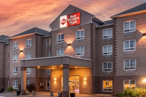 Dartmouth Hotel | Best Western Plus Dartmouth Hotel & Suites