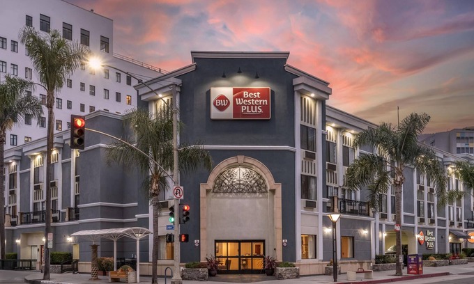 East Village Hotel | Best Western Plus Hotel At The Convention Center