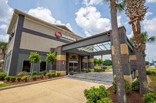 Lafayette Hotel | Best Western Plus Lafayette Vermilion River Inn & Suites