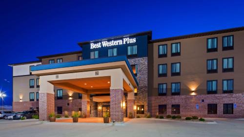 Lincoln Hotel | Best Western Plus Lincoln Inn & Suites