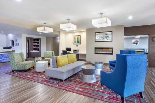 South Arlington Hotel | Best Western Plus Mansfield Inn & Suites