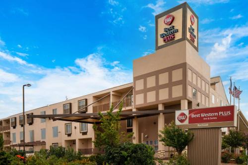 Rockwall Hotel | Best Western PLUS Rockwall Inn & Suites