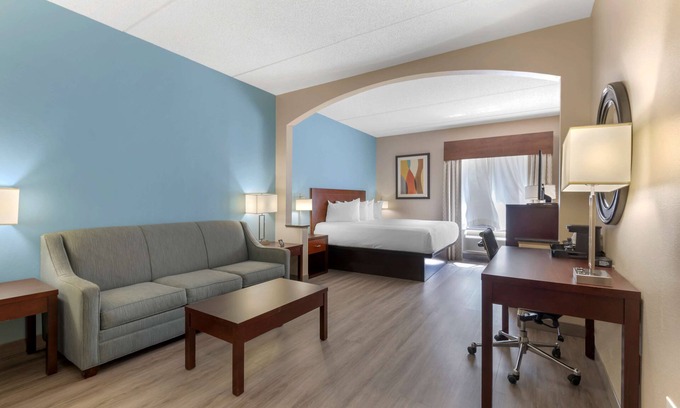 Greenville Hotel | Best Western Plus Suites-Greenville