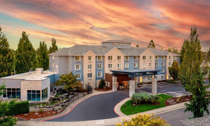 Keizer Hotel | Best Western Premier Keizer Salem Hotel