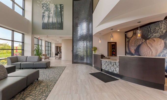 Timmins Hotel | Best Western Premier Northwood Hotel
