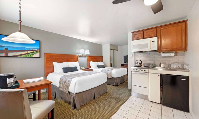 Dillon Hotel | Best Western Ptarmigan Lodge