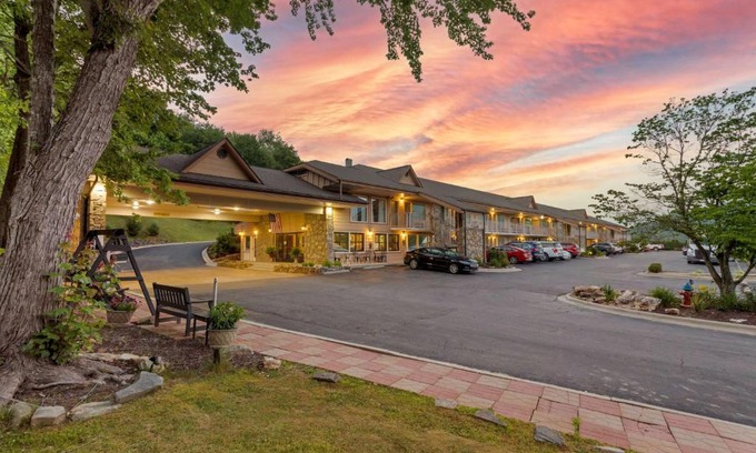 Waynesville Hotel | Best Western Smoky Mountain Inn