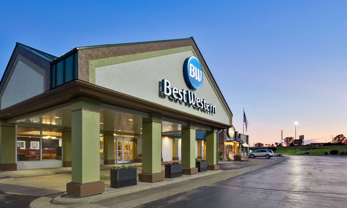 Tomah Hotel | Best Western Tomah Hotel