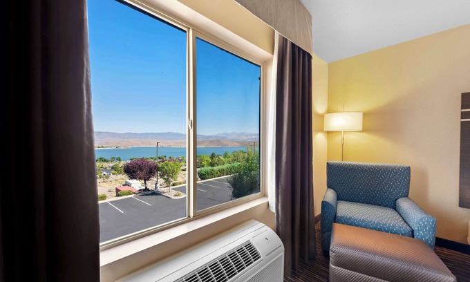 Topaz Lake Hotel | Best Western Topaz Lake Inn