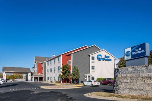 Winnetonka Hotel | Best Western Worlds Of Fun