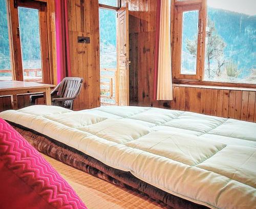Banjar House | BESTIE WOODEN COTTAGE JIBHI