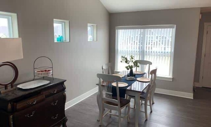 Bettendorf Apartment | Bettendorf Condo: 2BR, 2BA, Garage, King master, Pets Welcome!