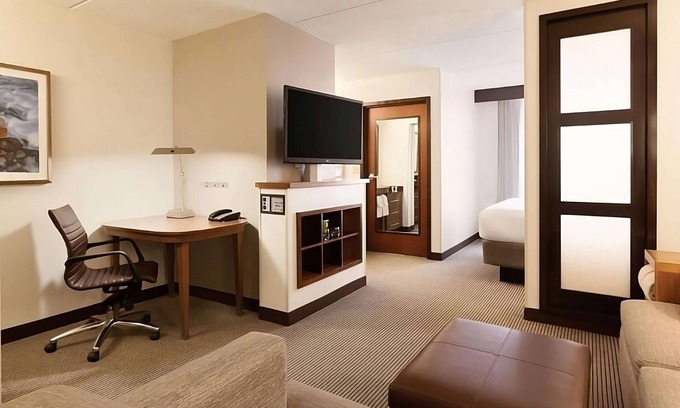 Gwinnett Place Hotel | Better Choice For Your Vacation! Spacious Unit Awaits! Near McDaniel Farm Park