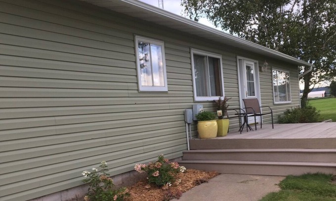 Cochrane House | Betty's House, a vacation home in the country on a farm. 2 bedrooms & 2 baths