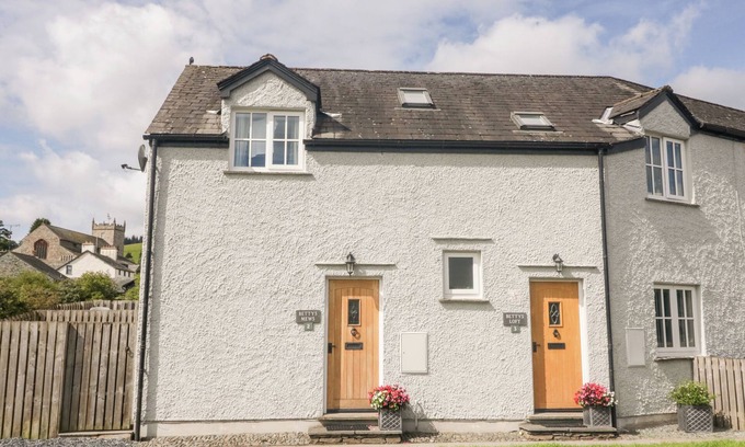 Hawkshead Cottage | BETTY'S LOFT, character holiday cottage, with a garden in Hawkshead