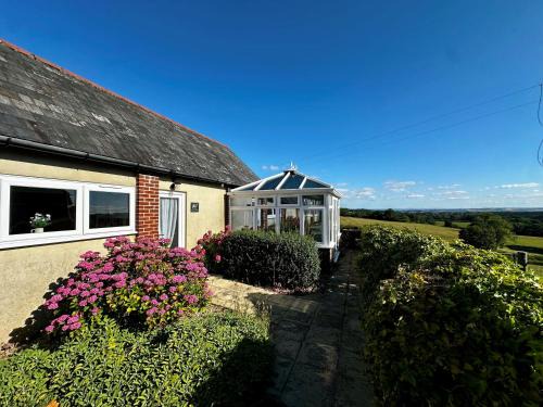 East Chelborough House | Bettys Barn