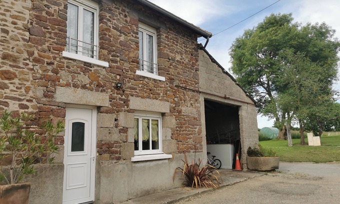 Saint-Planchers House | 🌿🌊 Between land and sea - Stay near Granville & Mont-Saint-Michel ⛱️🦞