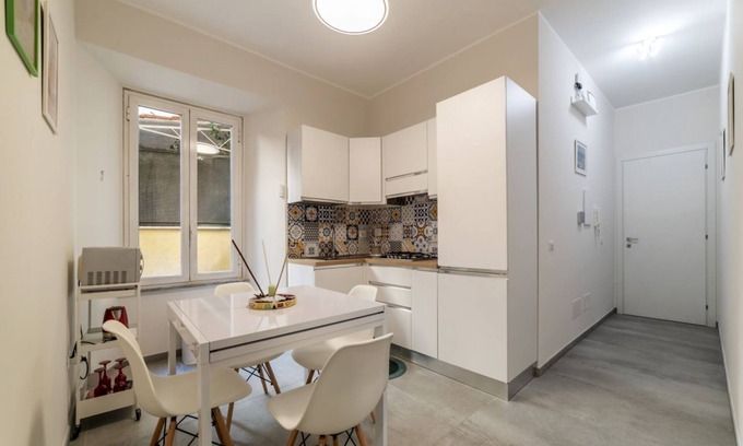 Universita Apartment | Between MM Bologna and Roma Tiburtina Cozy Apartment