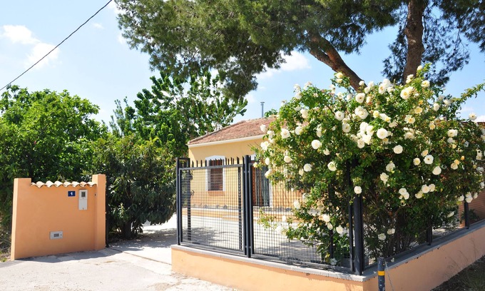 Orihuela House | Between orange and lemons. Cozy house 1 min from Orihuela and 20 m from the beach