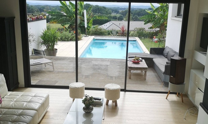 Buros House | BETWEEN SEA AND MOUNTAINS FACING THE PYRENEES WITH HEATED SWIMMING POOL