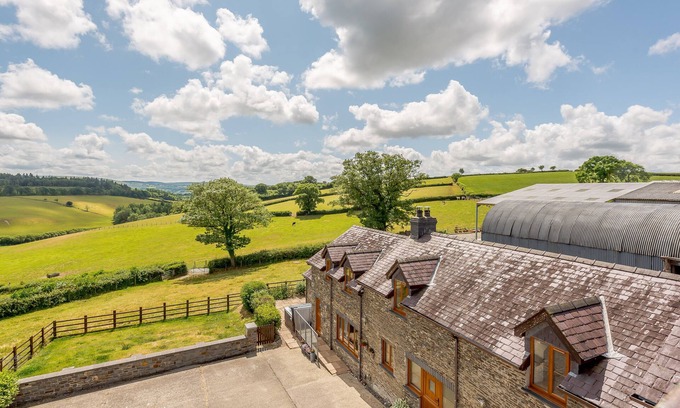 Silian House | Beudy Bach - Two Bedroom House, Sleeps 6