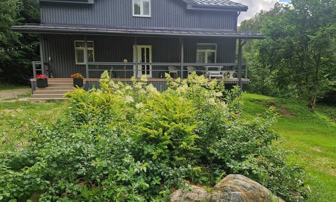 Skangali Villa | Beverina Secret -Valmiera riverside retreat - hidden gem with sauna and hot tub