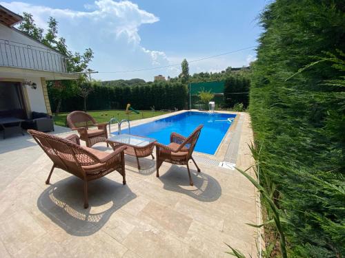 Beykoz District Villa | Beykozda müstakil havuzlu tatil evi