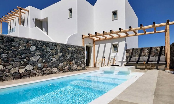 Messaria Apartment | BH389 - C - Suite Santorini