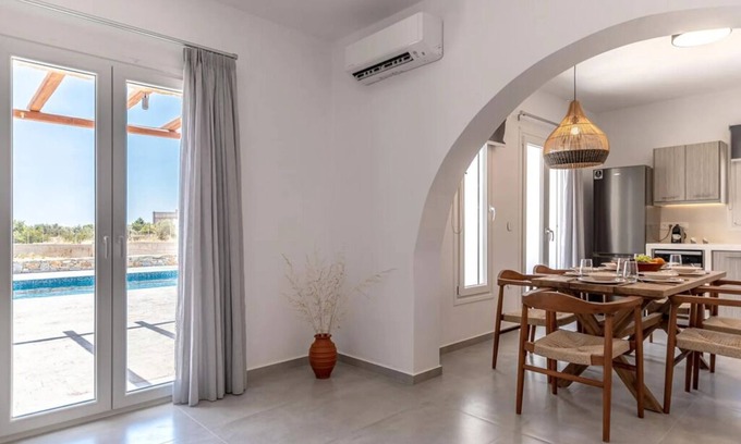 Plaka Villa | BH581 - C - Villa Naxos