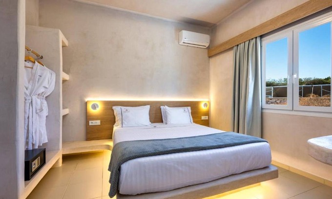 Karterados Apartment | BH586 - C - Suite Santorini